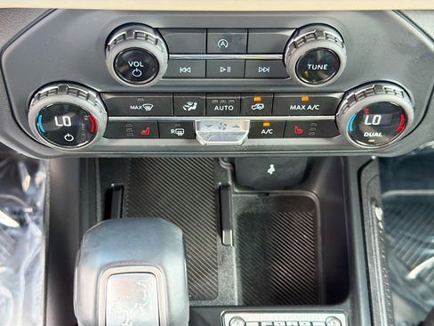 Used 2025 Ford Bronco Big Bend image 33