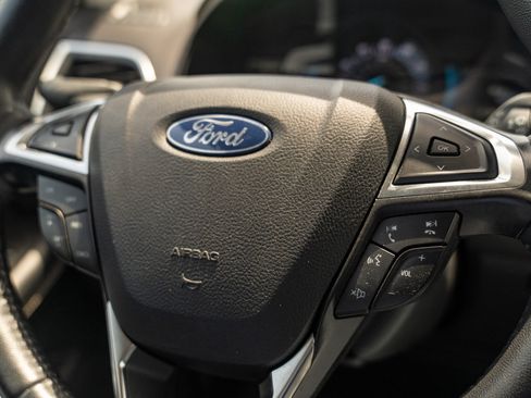 Used 2024 Ford Edge Titanium AWD/4WD image 29
