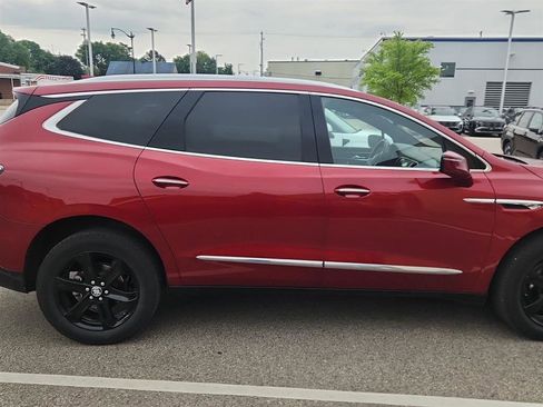 Used 2023 Buick Enclave Essence w/ Sport Touring Edition AWD/4WD image 3