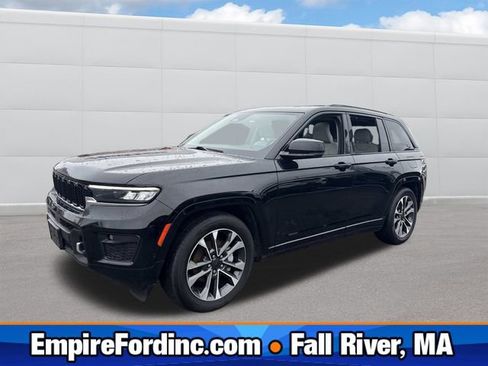 Used 2023 Jeep Grand Cherokee Overland w/ Luxury Tech Group IV AWD/4WD image 1