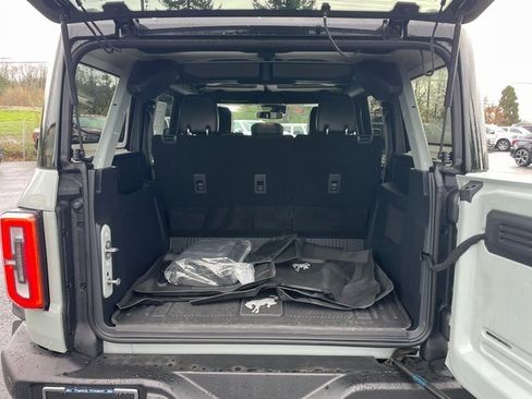 Used 2024 Ford Bronco Wildtrak image 31