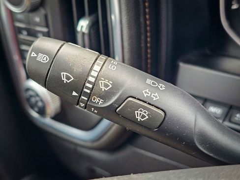 Used 2020 GMC Sierra 2500 AT4 w/ AT4 Premium Package image 22