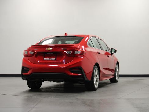 Used 2016 Chevrolet Cruze Premier FWD image 4
