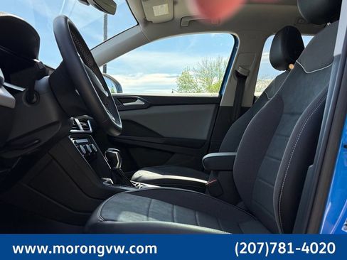 Used 2023 Volkswagen Taos SE w/ Panoramic Sunroof Package AWD/4WD image 29