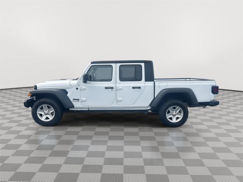 Used 2023 Jeep Gladiator Sport image 11