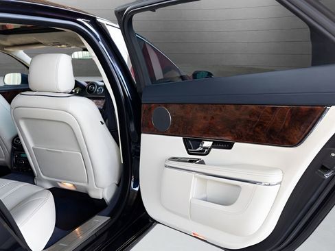 Used 2012 Jaguar XJ L RWD image 60