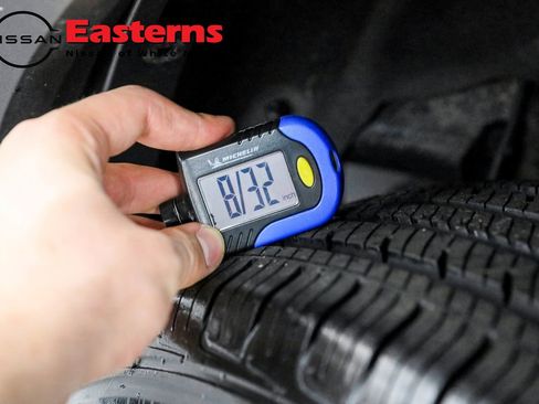 Used 2023 Toyota RAV4 XLE image 43