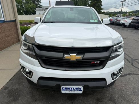 Used 2019 Chevrolet Colorado Z71 w/ LPO, Premium Interior Package AWD/4WD image 2