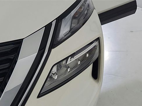 Certified 2023 Nissan Rogue SV image 36