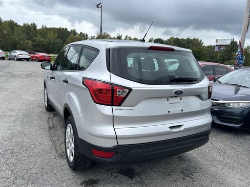 Used 2019 Ford Escape S FWD image 4