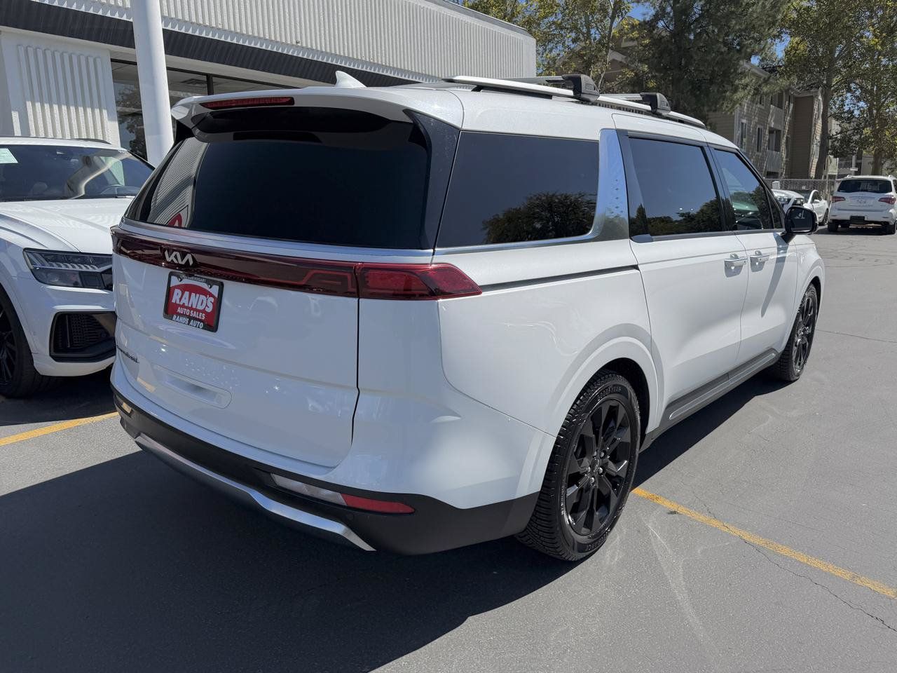 Used 2022 Kia Carnival SX Prestige FWD image 12