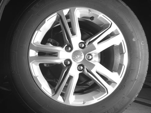 Used 2024 GMC Terrain SLE image 17