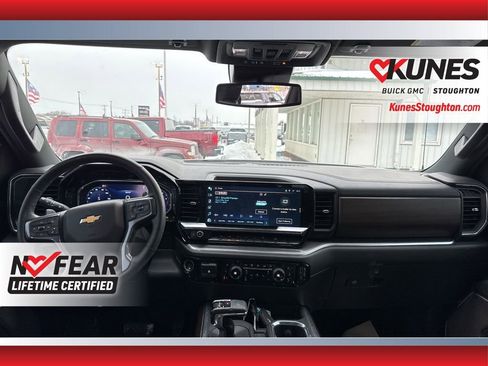 Used 2024 Chevrolet Silverado 1500 High Country w/ High Country Premium Package AWD/4WD image 34