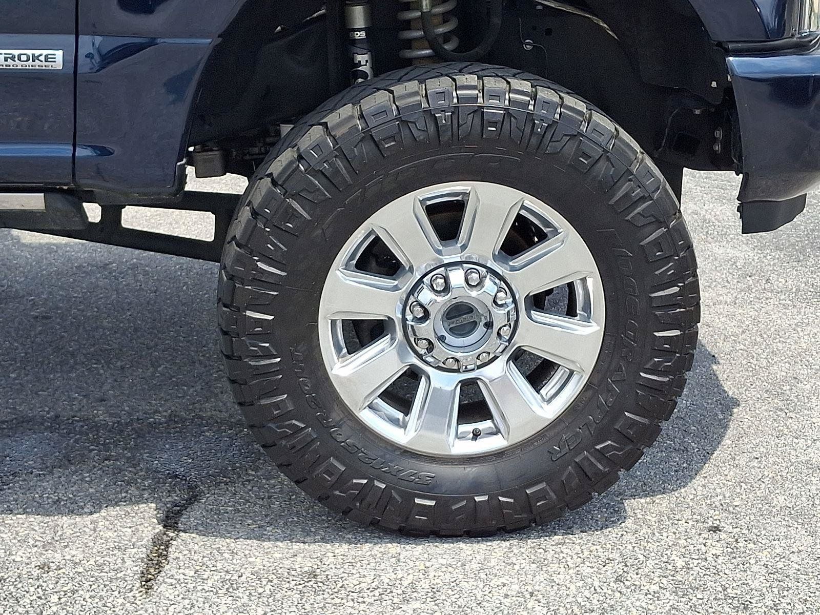 Used 2022 Ford F350 Platinum AWD/4WD image 9
