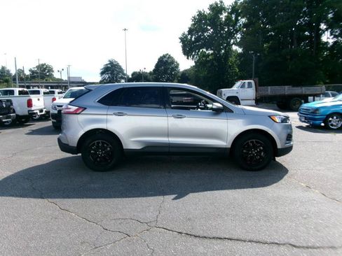 Used 2024 Ford Edge SEL AWD/4WD image 5