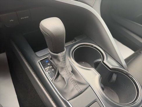 Used 2020 Toyota Camry LE w/ Cold Weather Package image 15