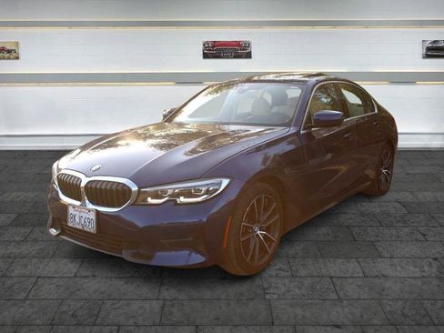 Used 2019 BMW 330i Sedan w/ Premium Package RWD image 3