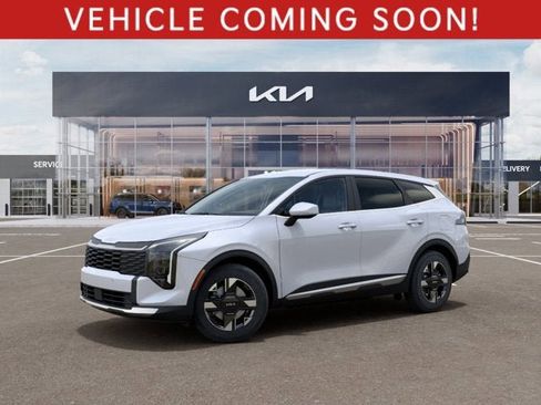 New 2026 Kia Sportage LX image 3