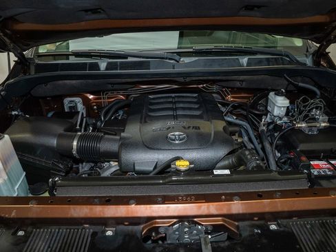 Used 2017 Toyota Tundra SR5 image 18