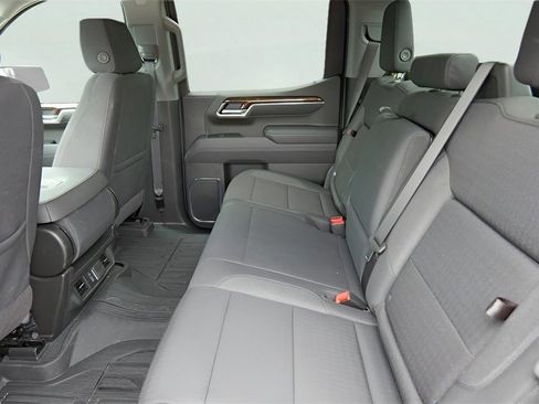 New 2025 GMC Sierra 1500 Elevation image 23