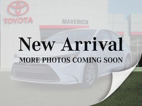 Used 2025 Toyota Corolla LE FWD image 1