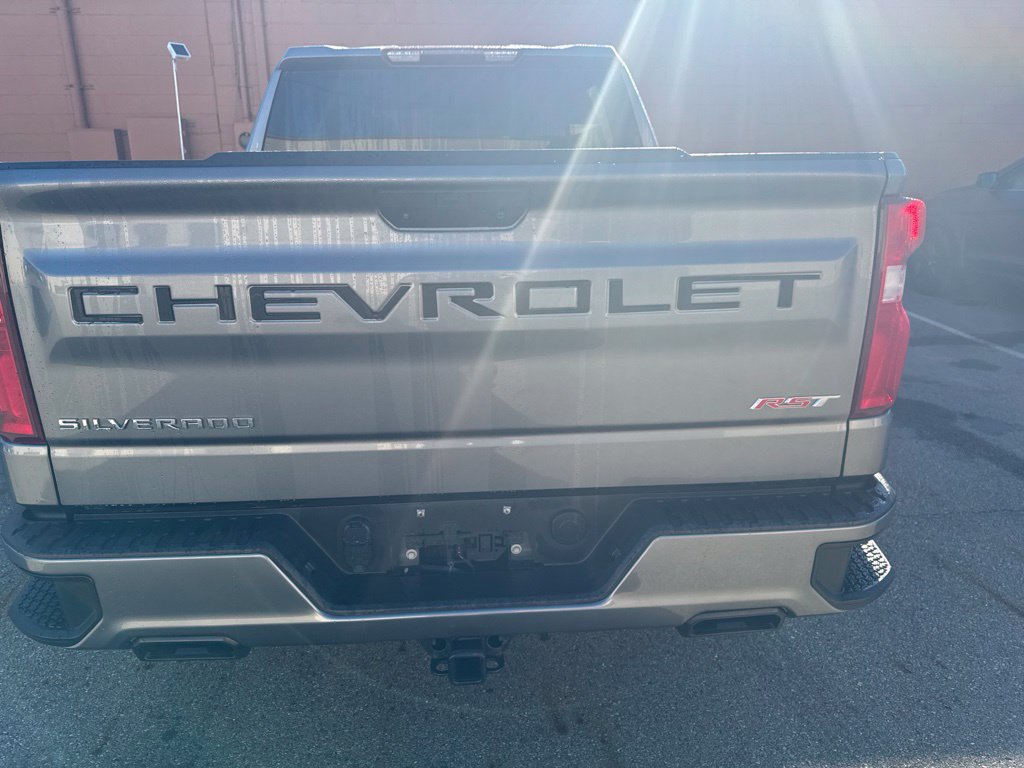Used 2022 Chevrolet Silverado 1500 RST w/ Z71 Off-Road Package AWD/4WD image 16