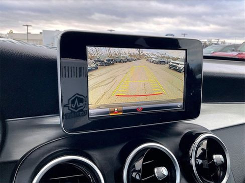 Used 2019 Mercedes-Benz GLC 300 GLC 300 image 18