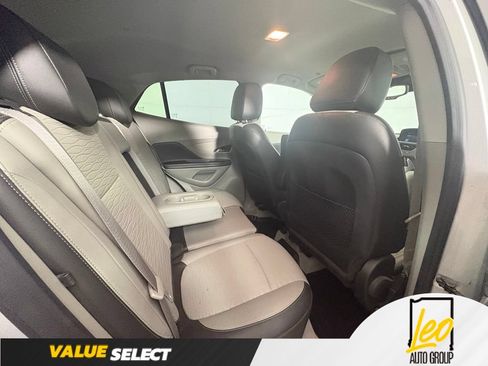 Used 2016 Buick Encore Sport Touring AWD/4WD image 9