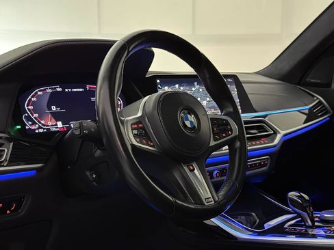 Used 2022 BMW X7 M50i w/ Cold Weather Package AWD/4WD image 21