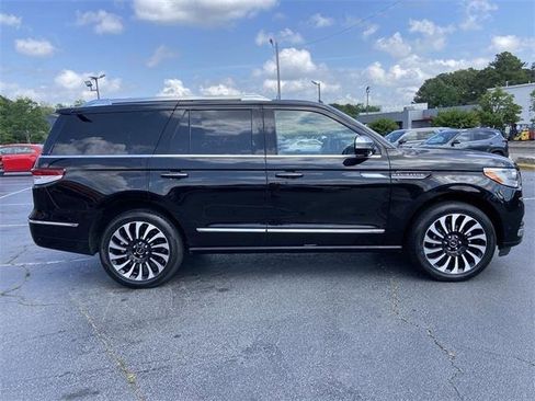 Used 2022 Lincoln Navigator Black Label image 18