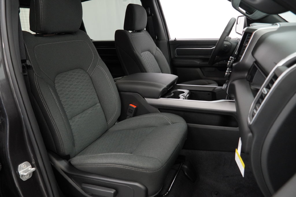 New 2026 RAM 1500 Big Horn AWD/4WD image 32