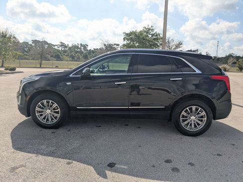 Used 2017 Cadillac XT5 Luxury w/ Driver Awareness Package AWD/4WD image 8