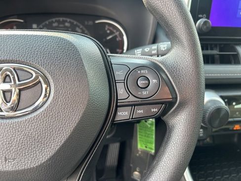 Used 2025 Toyota RAV4 LE image 19