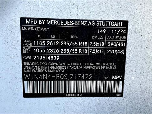 Used 2025 Mercedes-Benz GLA 250 4MATIC image 35
