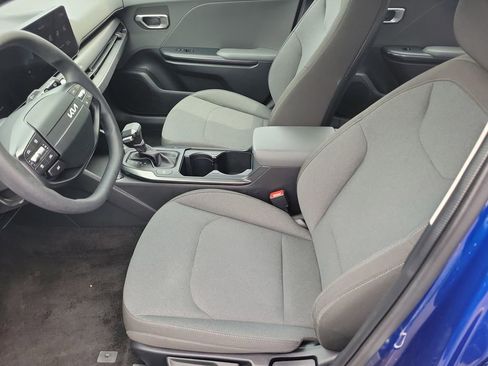 Used 2025 Kia K4 FWD image 17