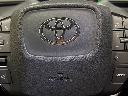 New 2026 Toyota Prius XLE image 36