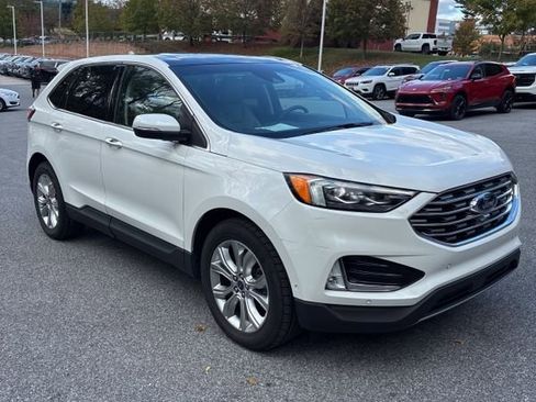 Used 2020 Ford Edge Titanium w/ Equipment Group 301A image 3