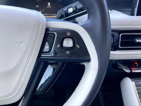 Used 2021 Lincoln Aviator Black Label w/ Dynamic Handling Package image 24