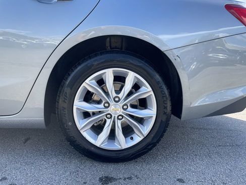 Used 2024 Chevrolet Malibu LT FWD image 12
