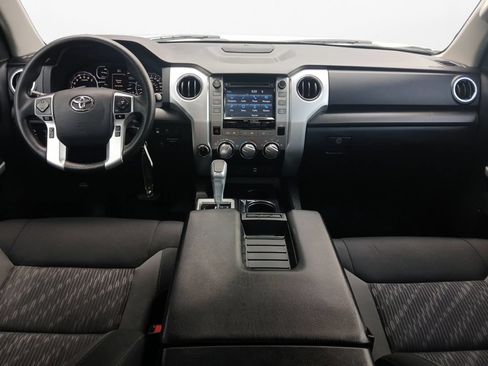 Used 2018 Toyota Tundra SR5 w/ SR5 Upgrade Package AWD/4WD image 20
