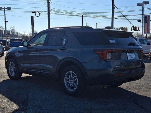 New 2026 Ford Explorer Active image 3