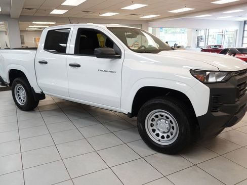 Certified 2025 Chevrolet Colorado W/T w/ Advanced Trailering Package RWD image 13