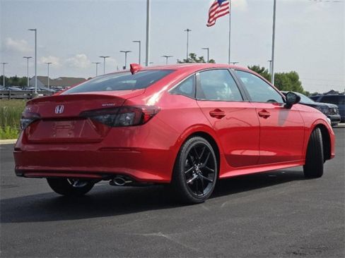Used 2025 Honda Civic Sport image 11