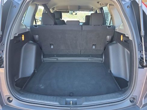 Used 2019 Honda CR-V LX image 30
