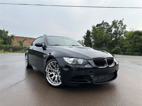 Used 2013 BMW M3 Coupe w/ Premium Pkg image 2