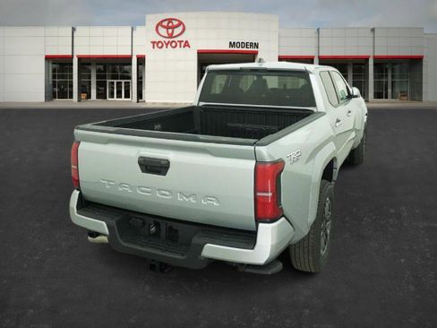 New 2025 Toyota Tacoma TRD Sport image 19