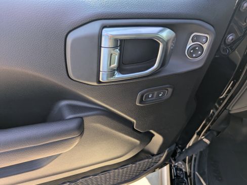 New 2025 Jeep Wrangler Willys image 8