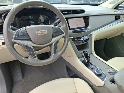 Certified 2023 Cadillac XT5 Premium Luxury FWD image 15