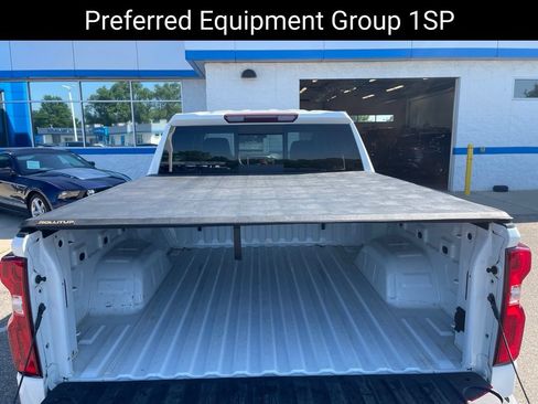 Used 2021 Chevrolet Silverado 1500 RST w/ Convenience Package II AWD/4WD image 11