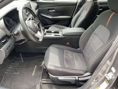 Used 2025 Nissan Sentra SR FWD image 16